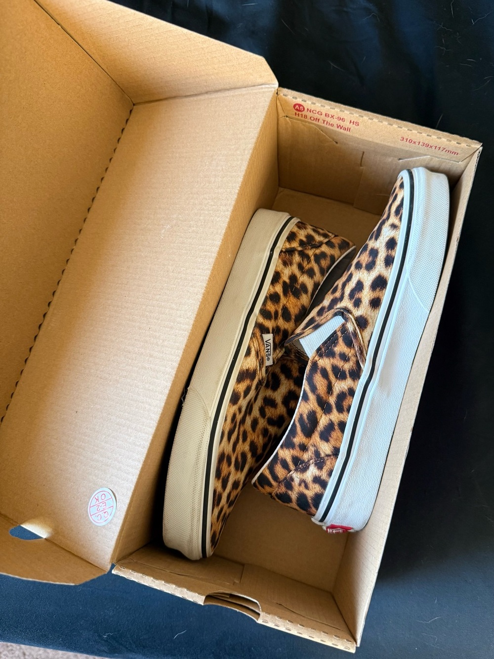 NEW-Vans Classic Slip On- Leopard/White-sz W7